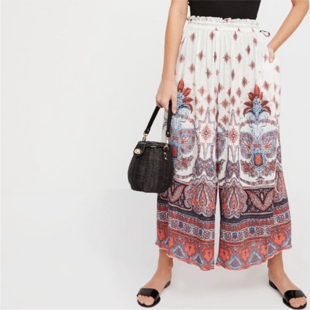 Free People wide leg crop pants white red small